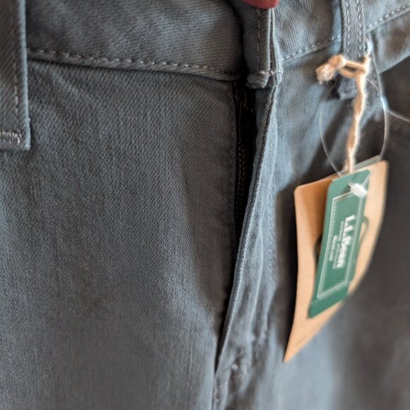 L.L. Bean true shape high rise straight leg jean, classic fit, size 6 Reg NWT - Picture 8 of 12